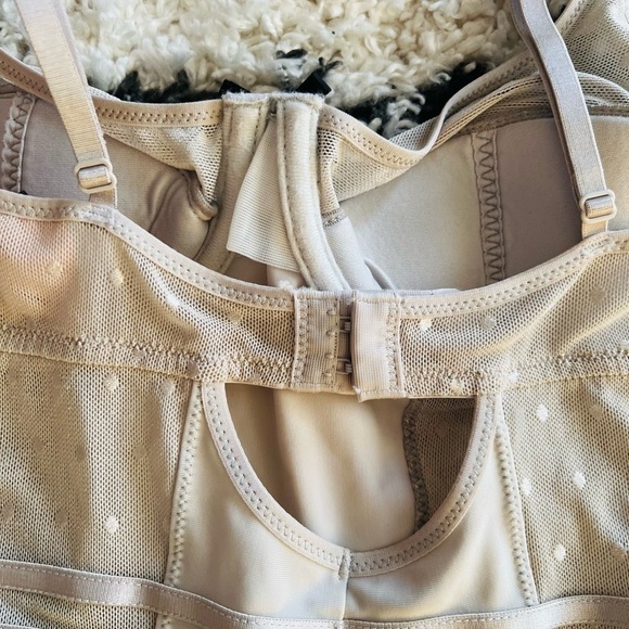 NWT Victoria Secret Lingerie Size 34C - Picture 6 of 11